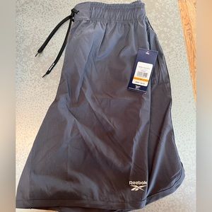 Men’s Medium Athletic Shorts